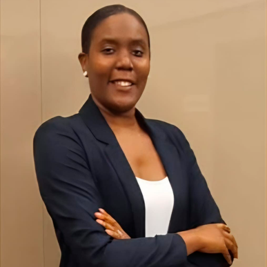 Claudia-Abias-Manuel